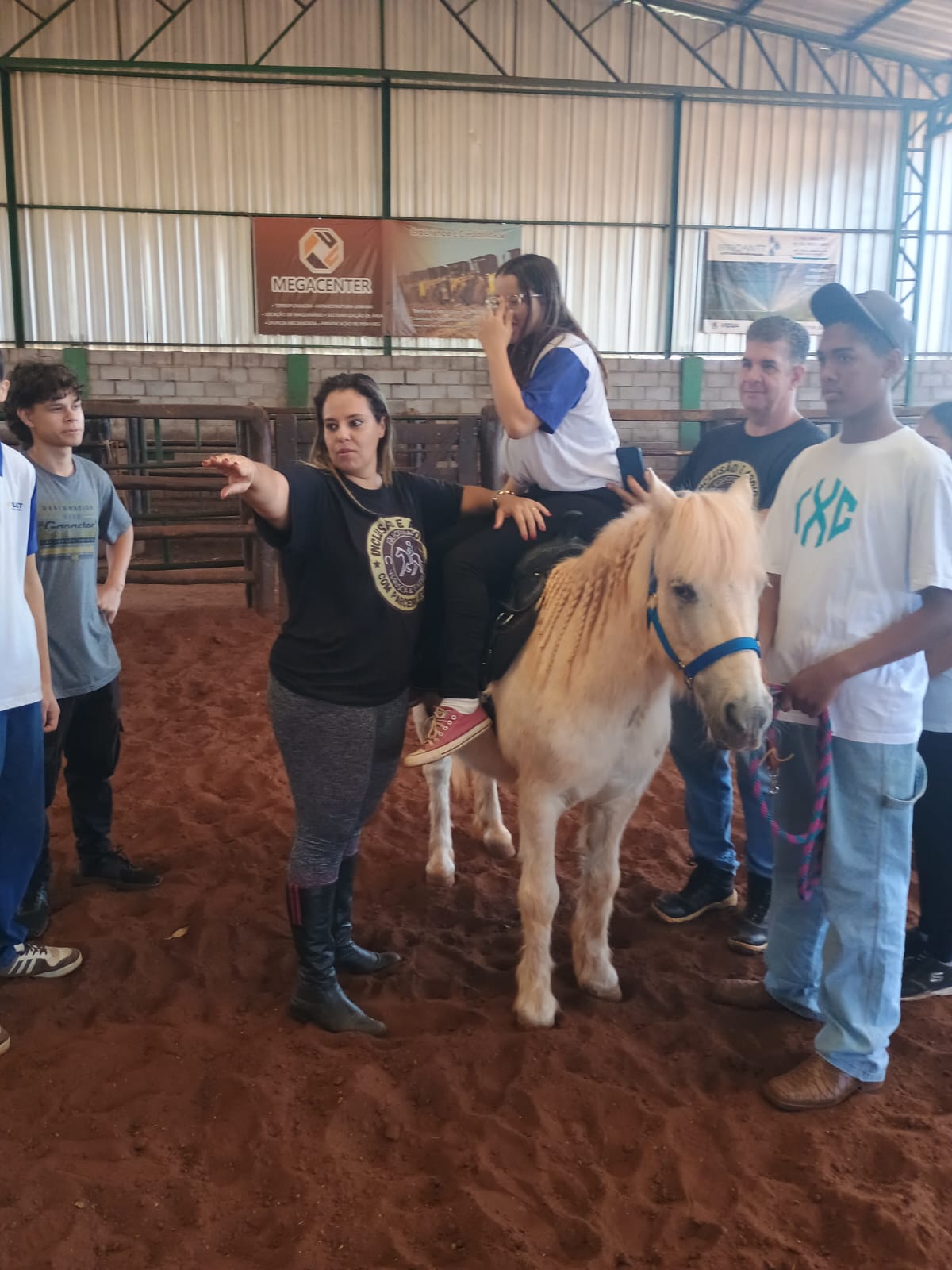 Projeto Piloto – Atividades assistidas com animais III - Imagem 5
