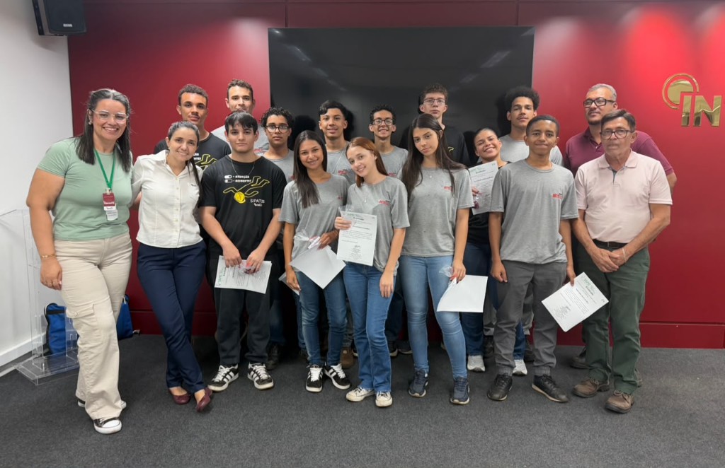 Formatura da turma de Embalador à Mão — Intelli, Orlândia